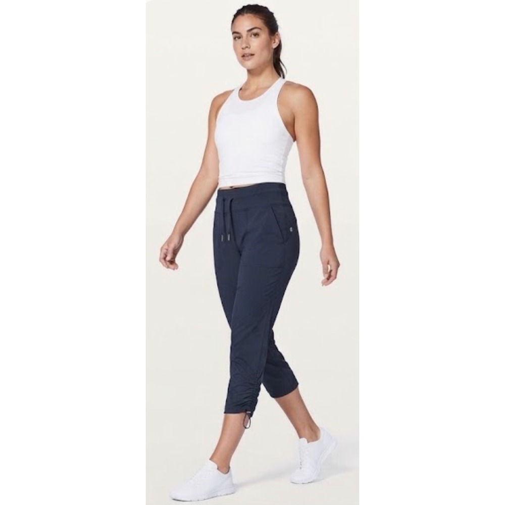 Lululemon Studio Crop III Navy Blue Pinstripe Joggers Size 12 High Rise Pants